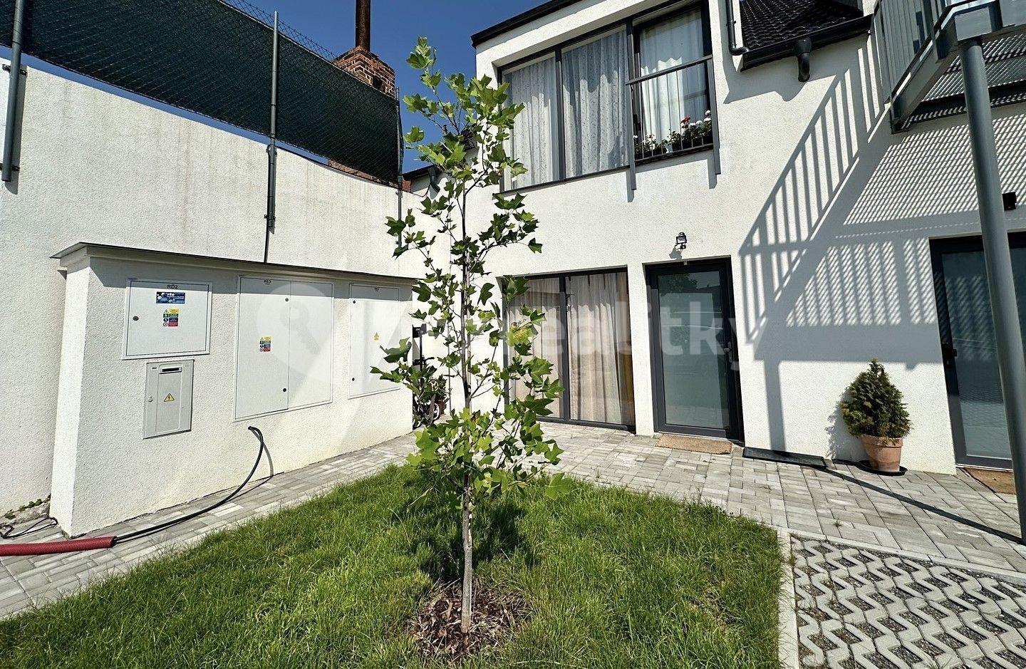 house to rent, 103 m², Zlončice, Středočeský Region