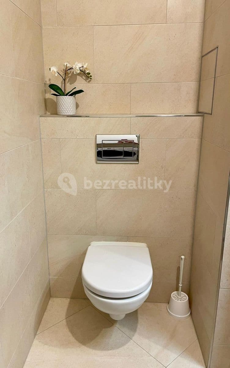 Studio flat to rent, 33 m², Štanderova, Prague, Prague Studio flat to rent, 33 m², Štanderova, Prague, Prague