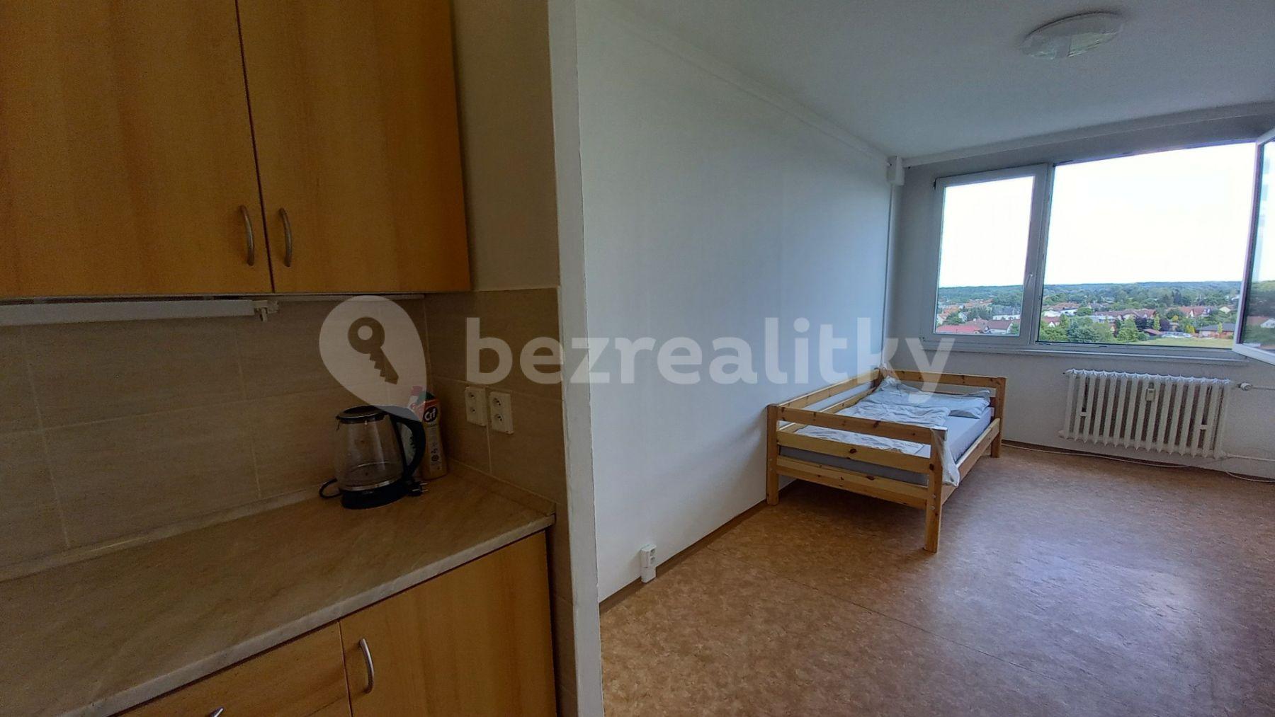1 bedroom with open-plan kitchen flat to rent, 39 m², Kojetická, Neratovice, Středočeský Region