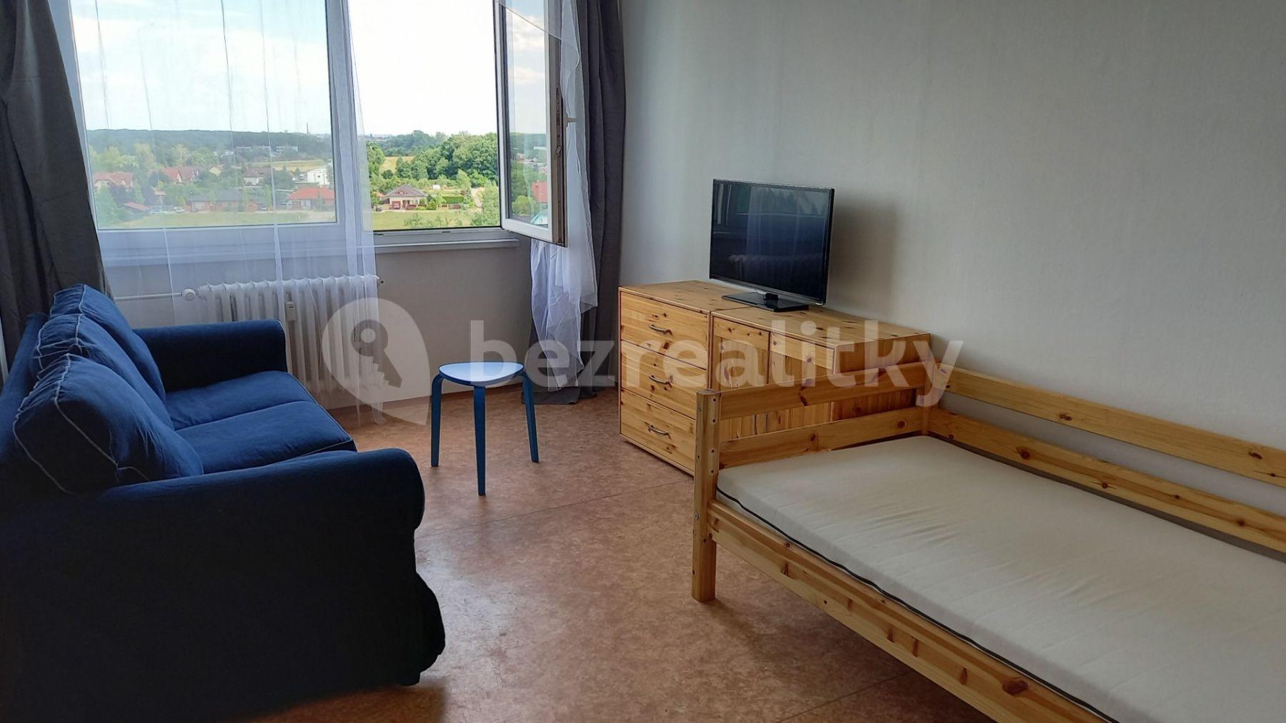 1 bedroom with open-plan kitchen flat to rent, 39 m², Kojetická, Neratovice, Středočeský Region