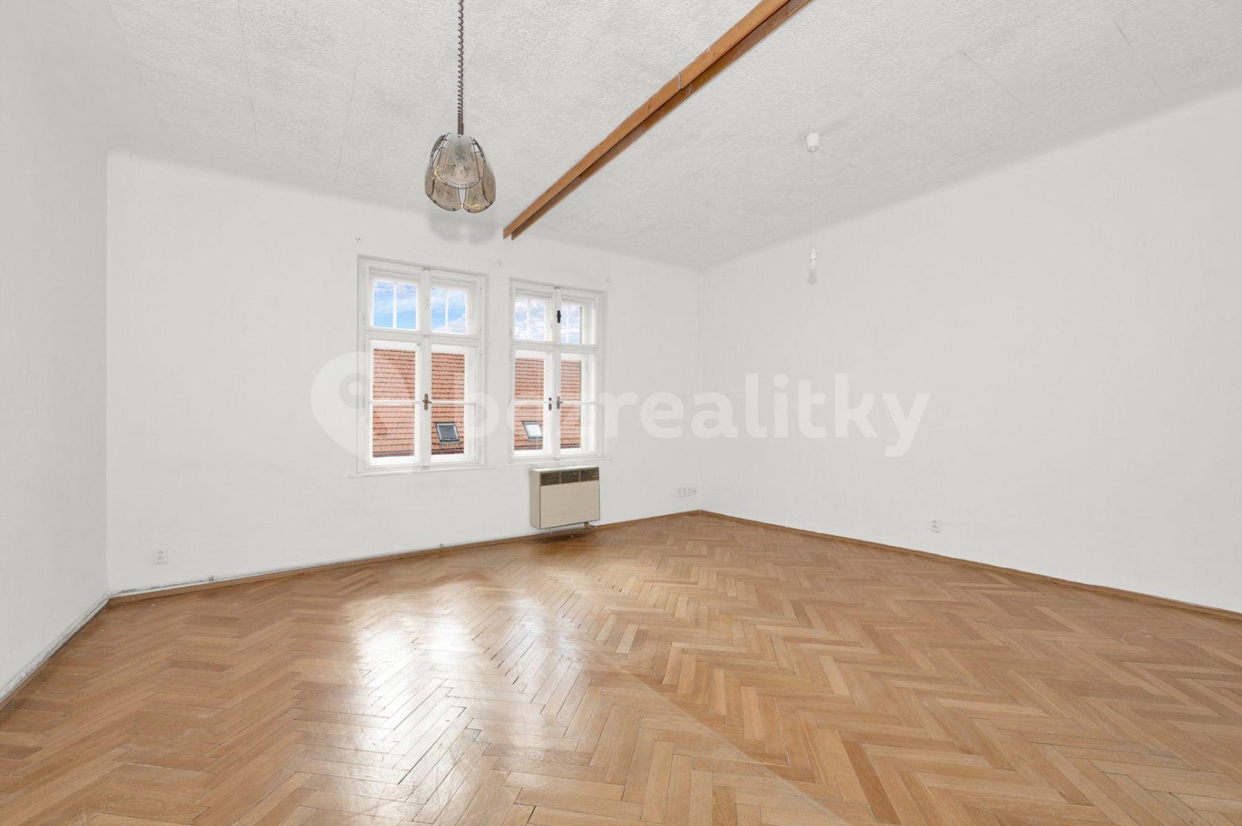 3 bedroom flat to rent, 98 m², Ypsilantiho, Brno, Jihomoravský Region