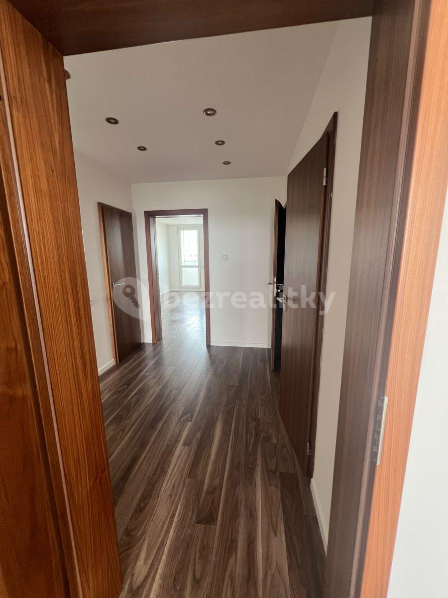 2 bedroom with open-plan kitchen flat to rent, 73 m², Zrzavého, Prague, Prague