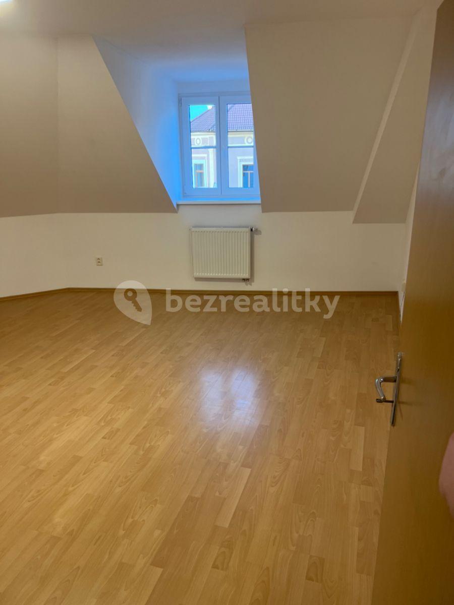 3 bedroom flat to rent, 140 m², náměstí J. A. Alise, Příbram, Středočeský Region