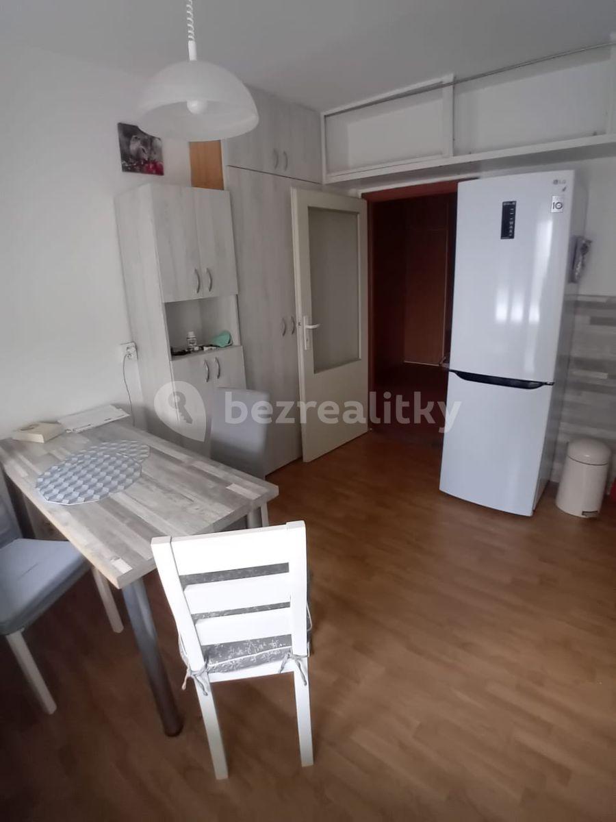 3 bedroom flat to rent, 65 m², Výškovická, Ostrava, Moravskoslezský Region