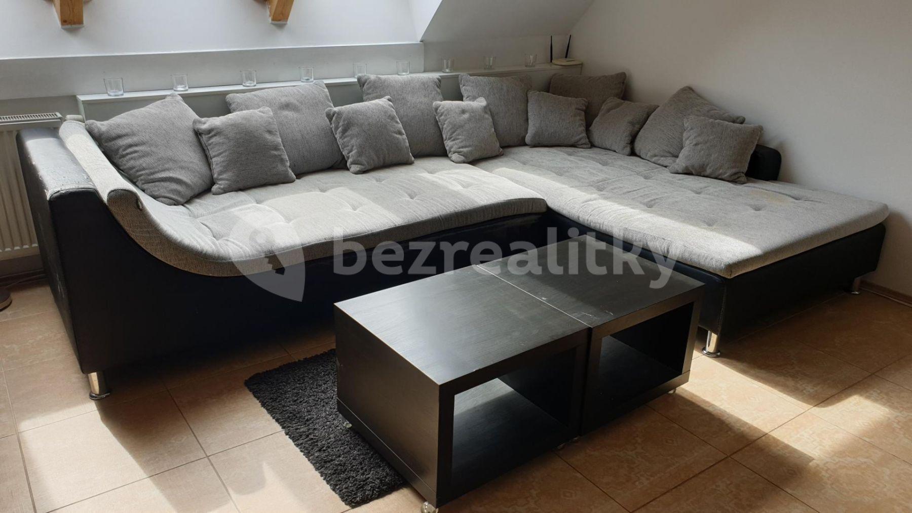 2 bedroom with open-plan kitchen flat to rent, 66 m², Rudolfovská tř., České Budějovice, Jihočeský Region