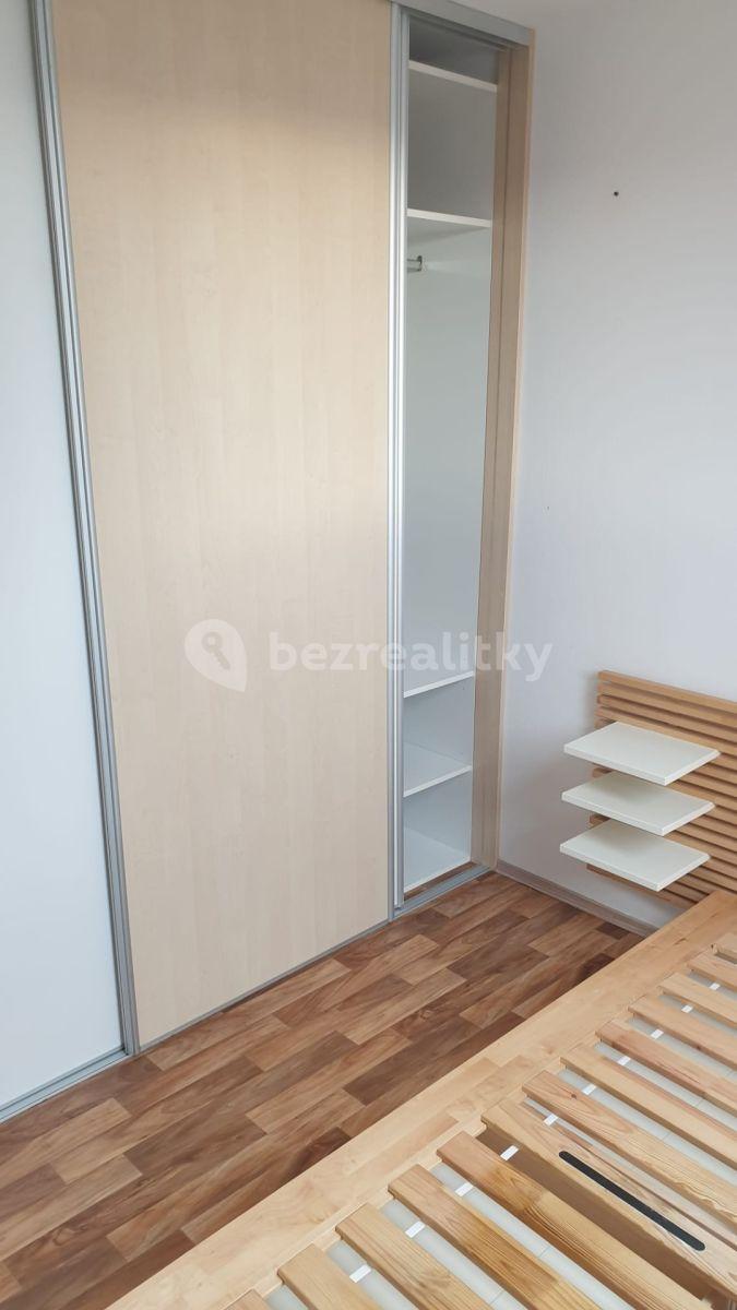 2 bedroom with open-plan kitchen flat to rent, 66 m², Rudolfovská tř., České Budějovice, Jihočeský Region