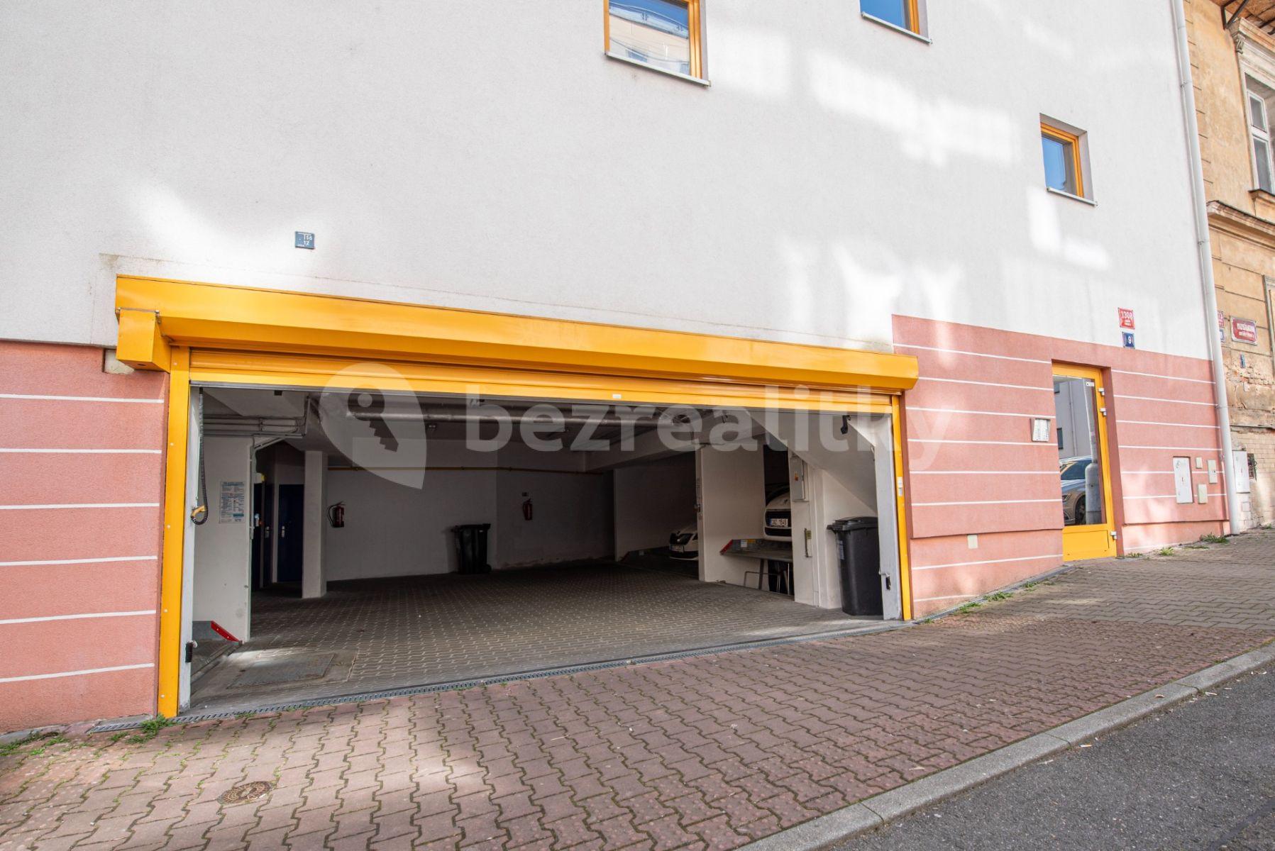 1 bedroom with open-plan kitchen flat for sale, 60 m², Musílkova, Prague, Prague