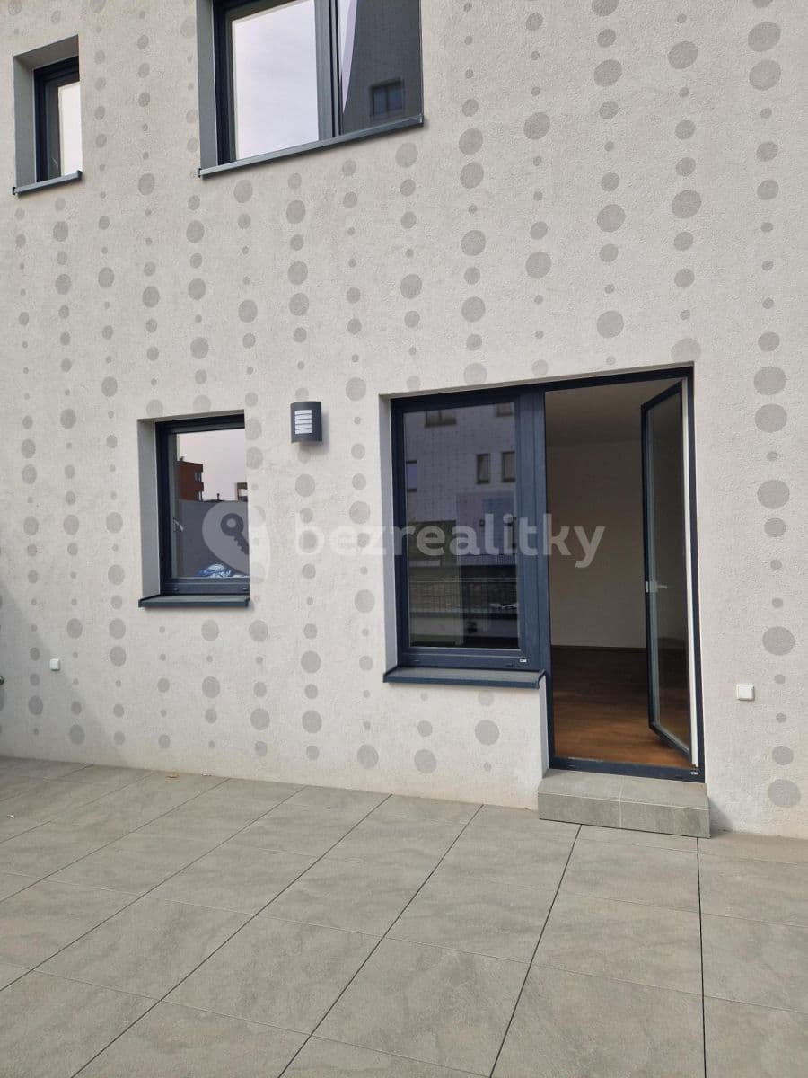 1 bedroom with open-plan kitchen flat to rent, 53 m², Pod Harfou, Prague, Prague 1 bedroom with open-plan kitchen flat to rent, 53 m², Pod Harfou, Prague, Prague