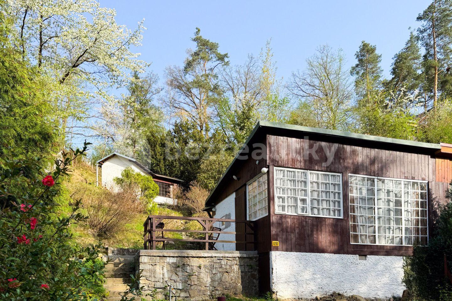 recreational property for sale, 328 m², Vranov, Středočeský Region