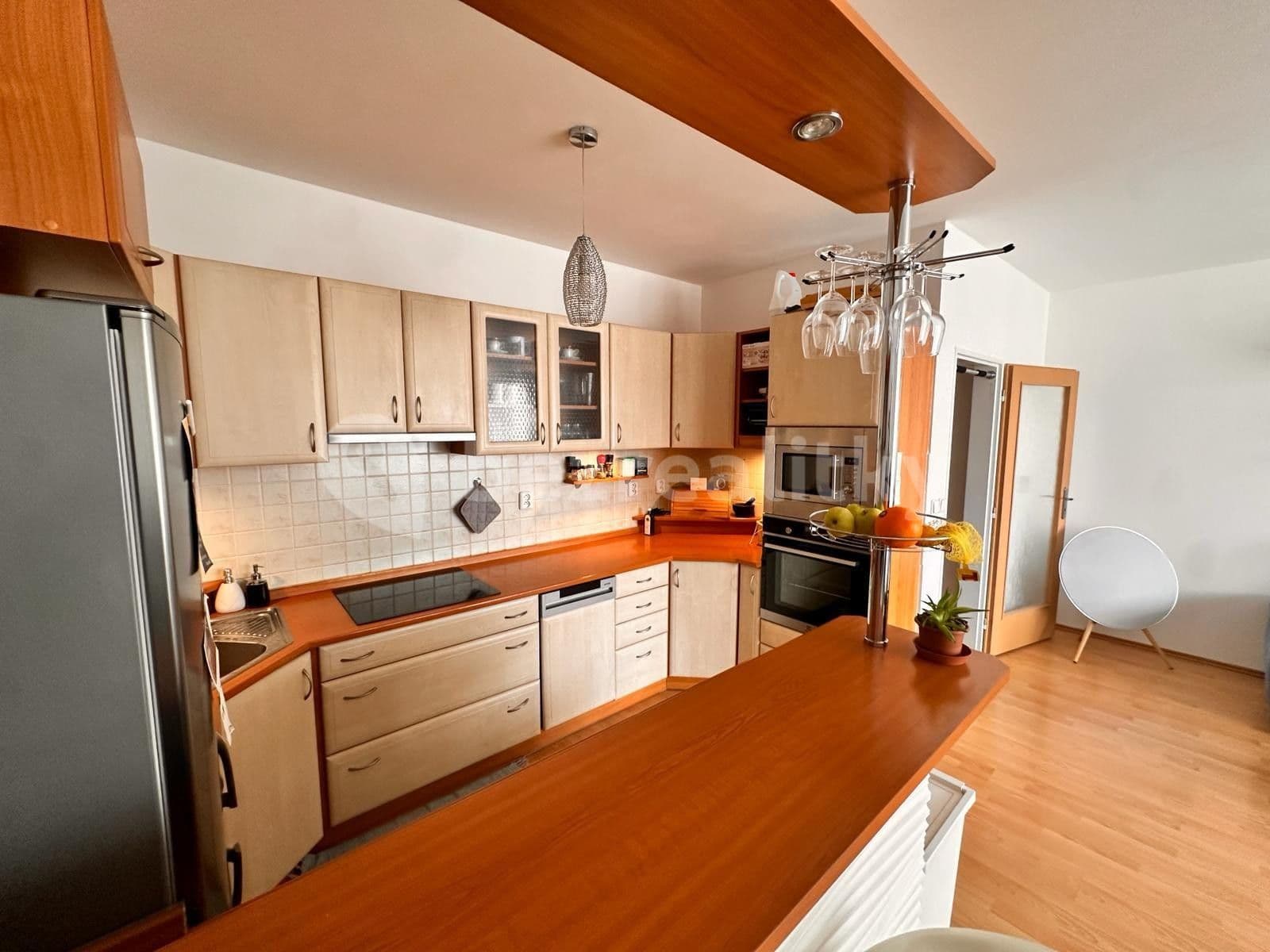 1 bedroom with open-plan kitchen flat to rent, 67 m², Bělohorská, Brno, Jihomoravský Region 1 bedroom with open-plan kitchen flat to rent, 67 m², Bělohorská, Brno, Jihomoravský Region