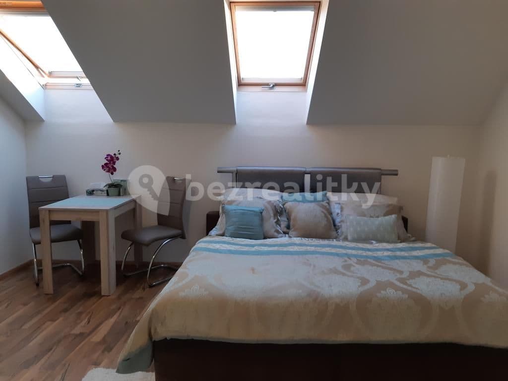 Studio flat to rent, 25 m², Staré náměstí, Brno, Jihomoravský Region Studio flat to rent, 25 m², Staré náměstí, Brno, Jihomoravský Region