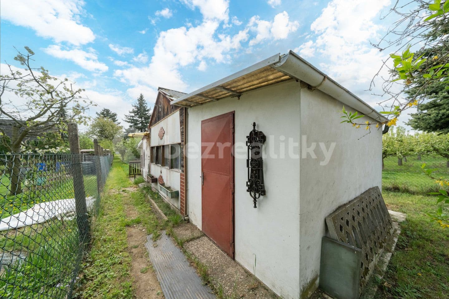 recreational property for sale, 67 m², Slaný, Středočeský Region