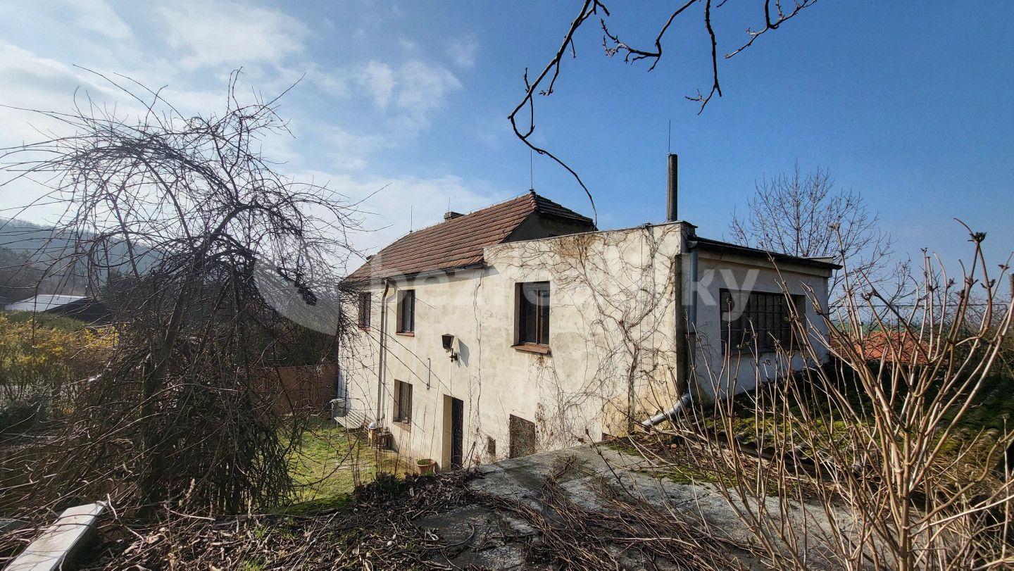 recreational property for sale, 274 m², Peruc, Ústecký Region