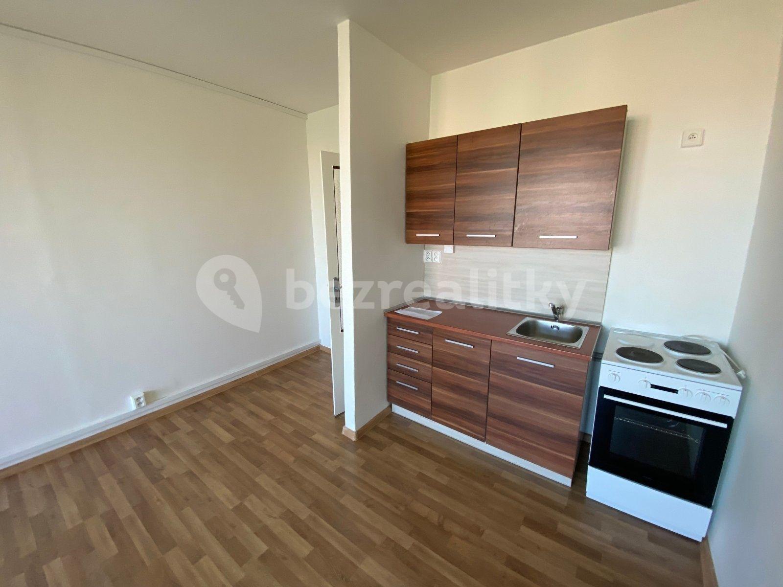 Studio flat to rent, 27 m², Okružní, Orlová, Moravskoslezský Region