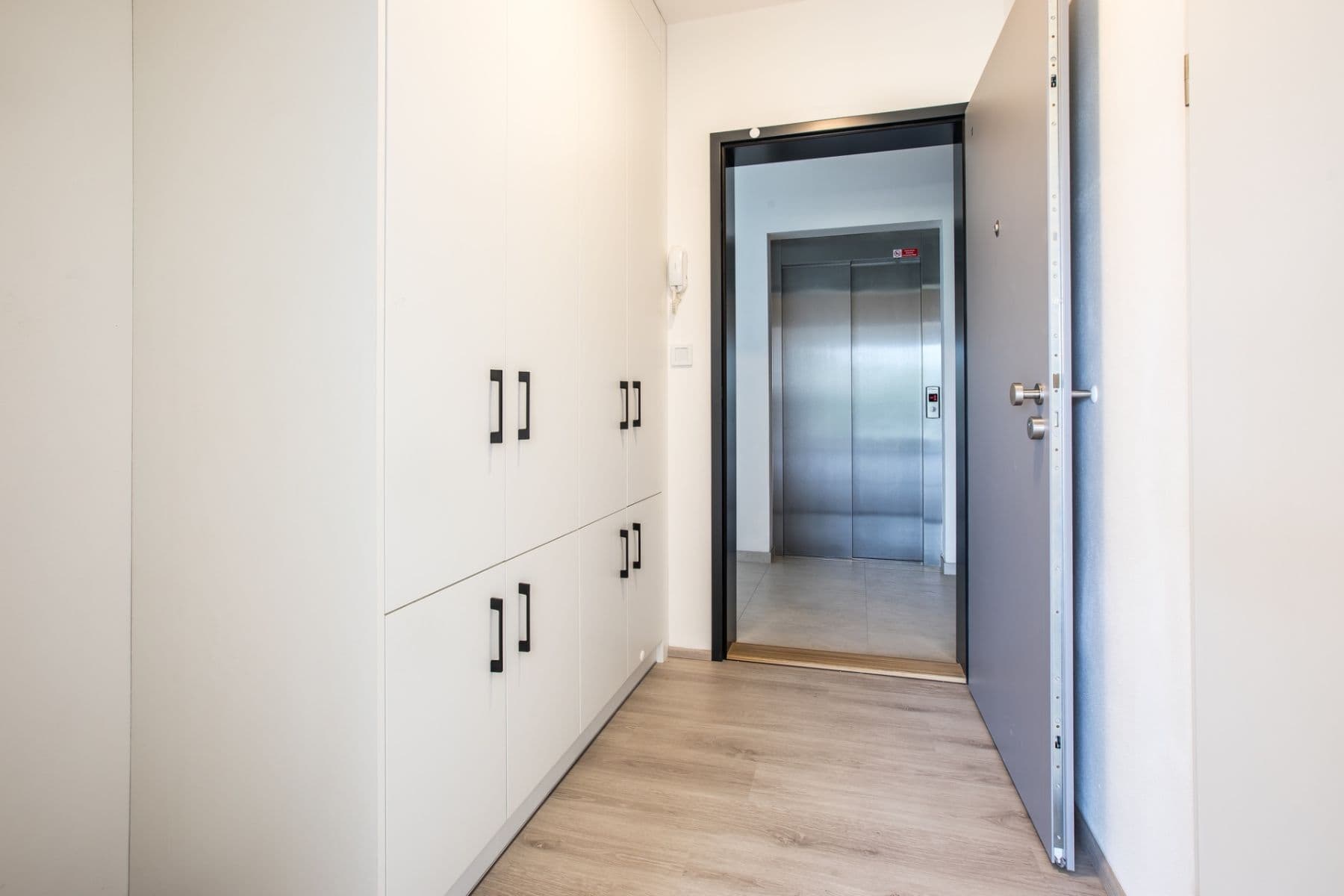 1 bedroom with open-plan kitchen flat to rent, 55 m², Na Perštýně, Liberec, Liberecký Region 1 bedroom with open-plan kitchen flat to rent, 55 m², Na Perštýně, Liberec, Liberecký Region