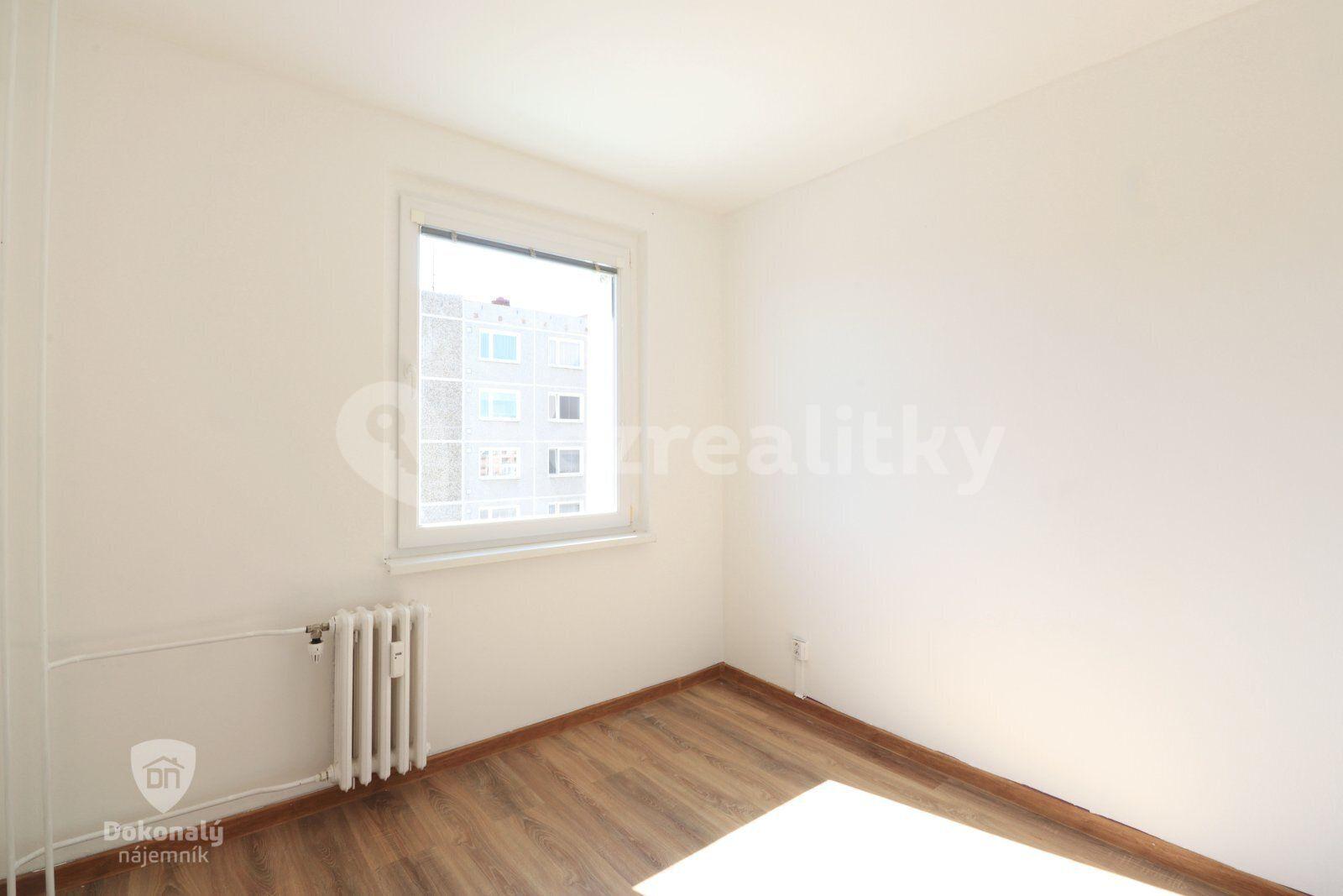 4 bedroom flat to rent, 75 m², Na Dolíkách, Slaný, Středočeský Region