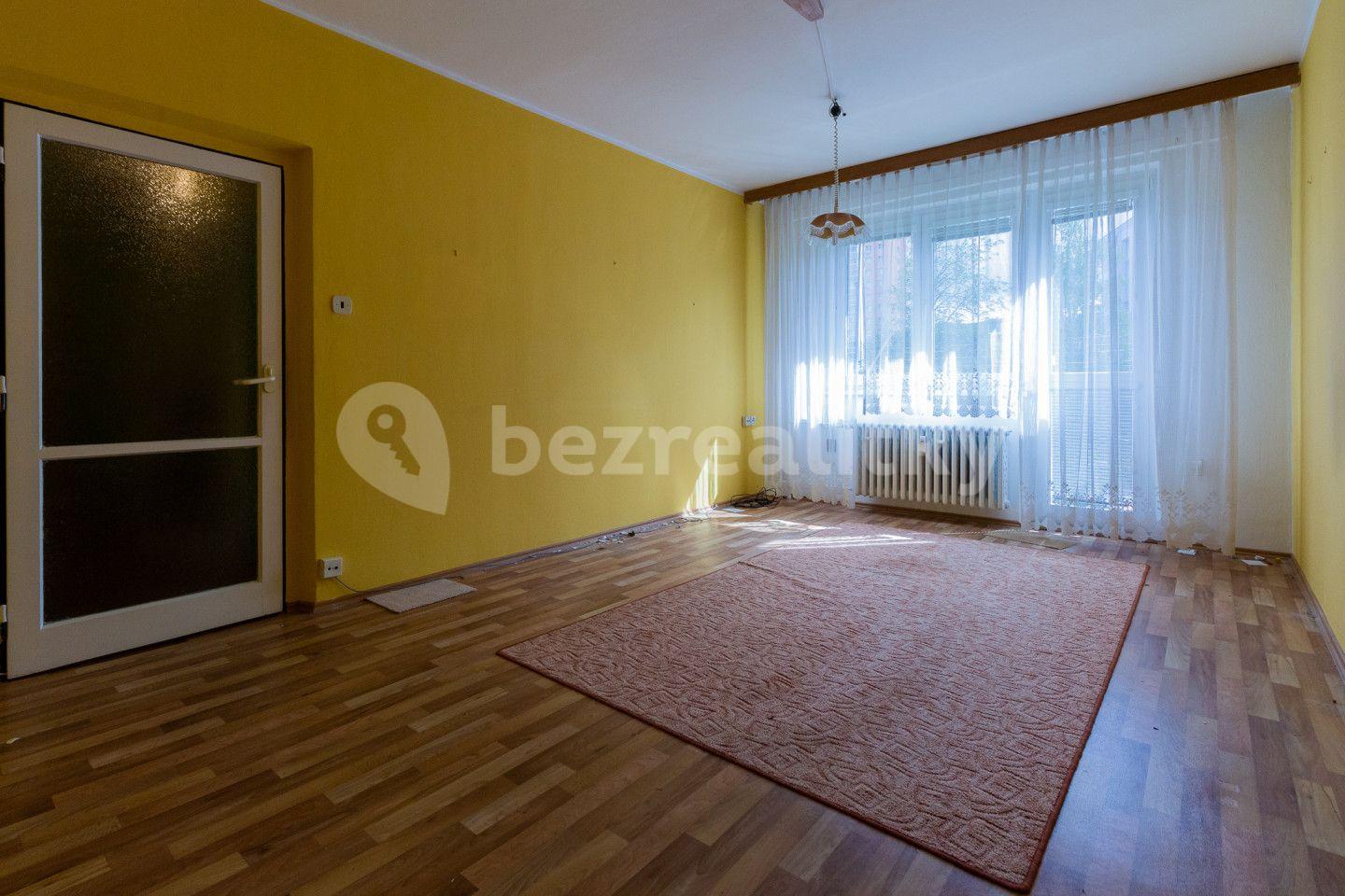 3 bedroom flat for sale, 72 m², Nádražní, Šternberk, Olomoucký Region