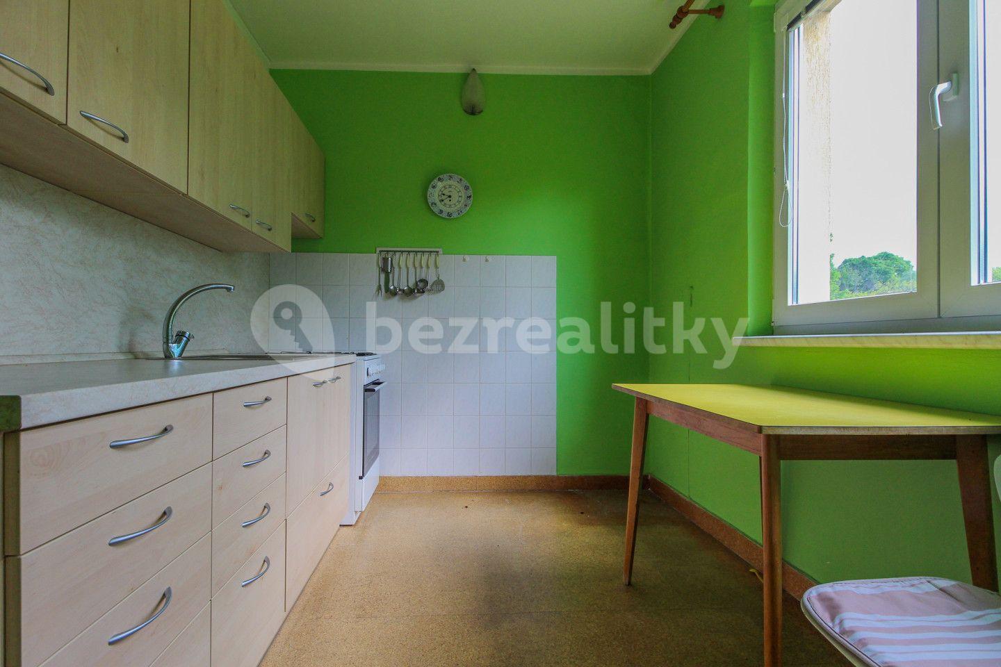 3 bedroom flat for sale, 72 m², Nádražní, Šternberk, Olomoucký Region