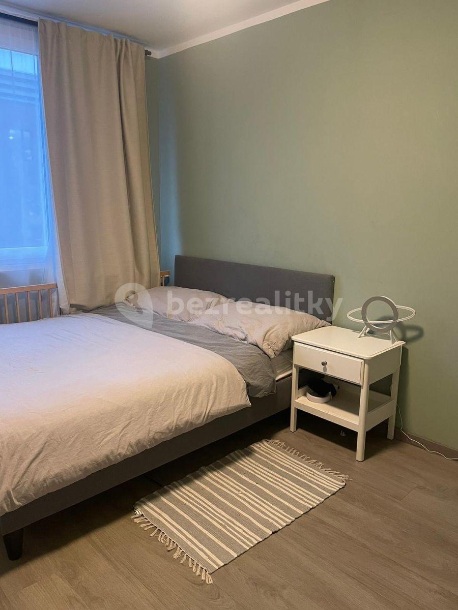 2 bedroom with open-plan kitchen flat for sale, 63 m², Molákova, Prague, Prague