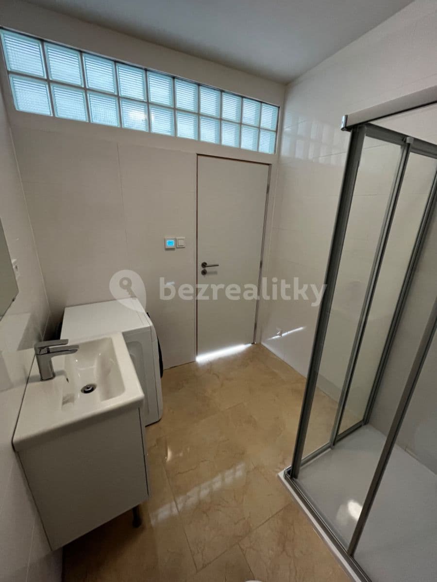 Studio flat to rent, 35 m², Trnkova, Brno, Jihomoravský Region Studio flat to rent, 35 m², Trnkova, Brno, Jihomoravský Region