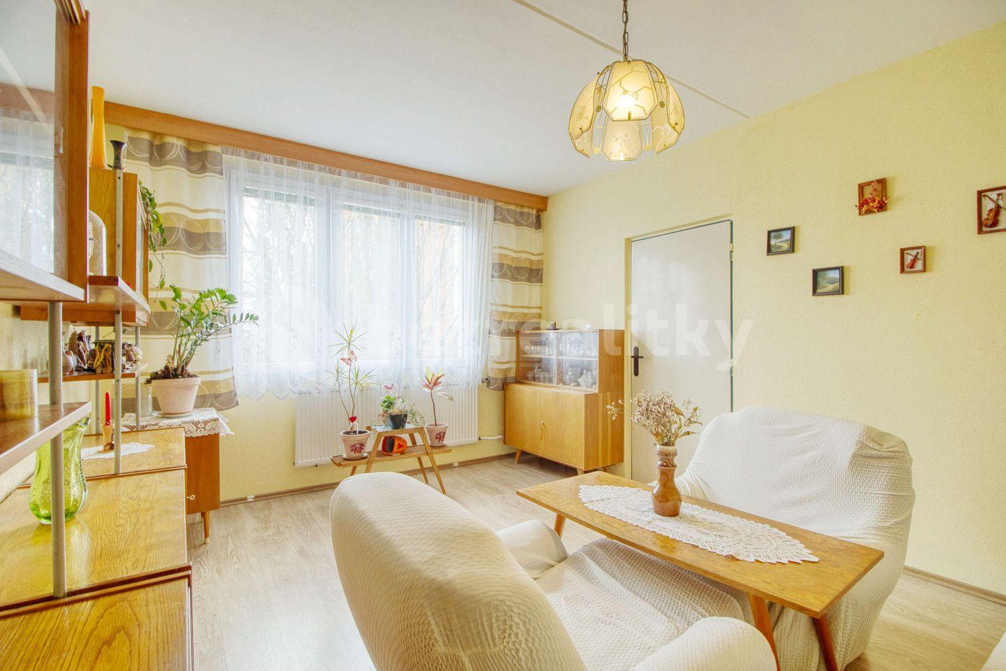 2 bedroom flat for sale, 48 m², Bělojarská, Tachov, Plzeňský Region