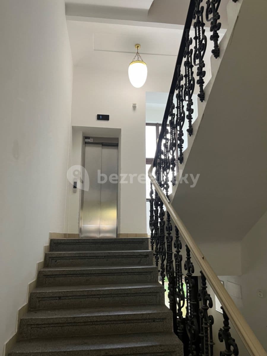 7 bedroom flat to rent, 250 m², Trojanova, Prague, Prague 7 bedroom flat to rent, 250 m², Trojanova, Prague, Prague