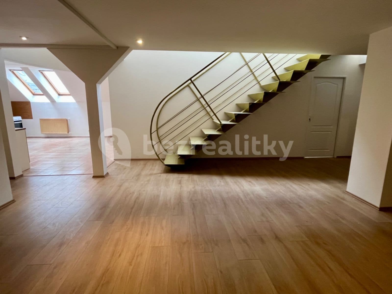 7 bedroom flat to rent, 250 m², Trojanova, Prague, Prague 7 bedroom flat to rent, 250 m², Trojanova, Prague, Prague