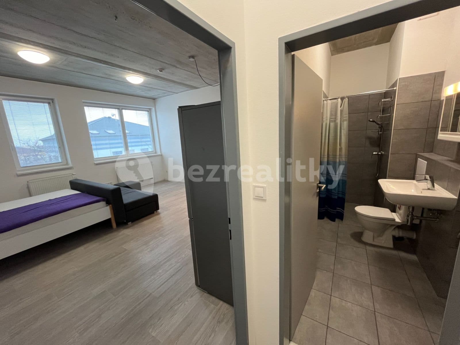 Studio flat to rent, 45 m², U Uhříněveské obory, Prague, Prague Studio flat to rent, 45 m², U Uhříněveské obory, Prague, Prague