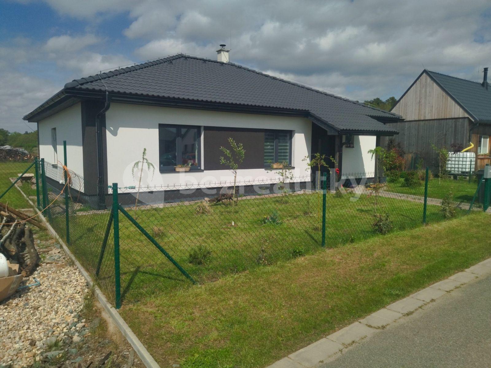 house for sale, 107 m², Labské Chrčice, Pardubický Region