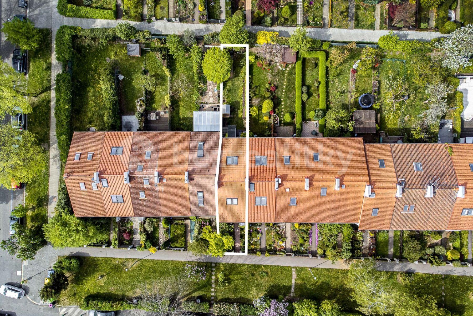 house for sale, 140 m², Solidarity, Prague, Prague