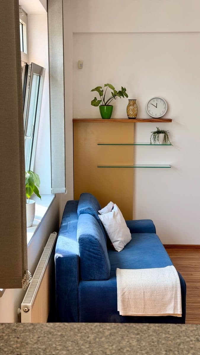 Small studio flat to rent, 39 m², Českomoravská, Prague, Prague Small studio flat to rent, 39 m², Českomoravská, Prague, Prague