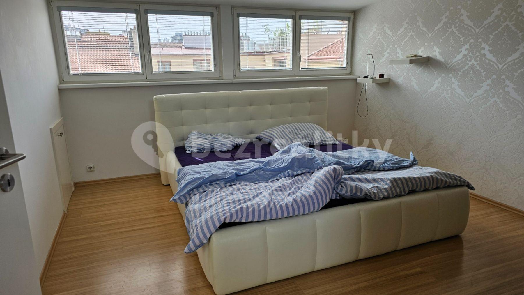 1 bedroom with open-plan kitchen flat to rent, 67 m², Roháčova, Prague, Prague