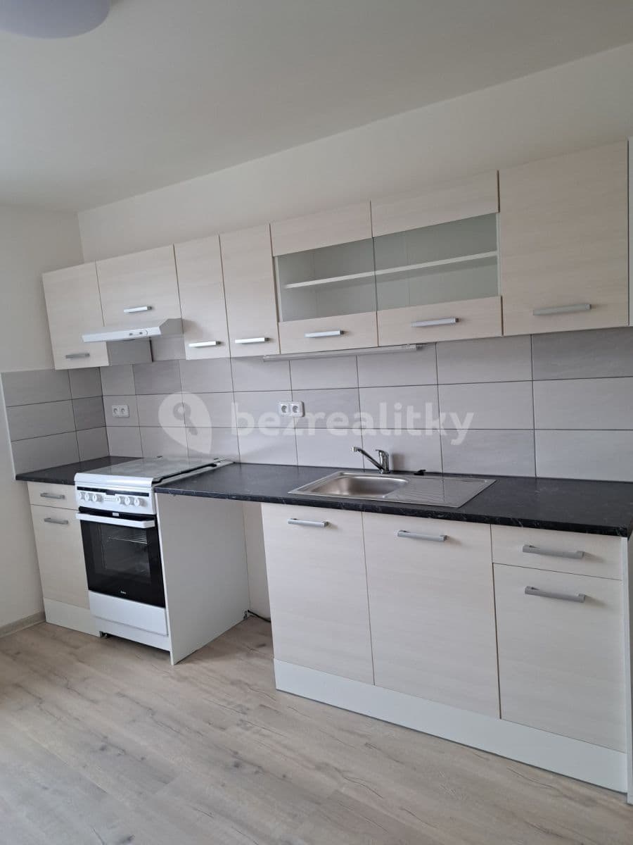 2 bedroom with open-plan kitchen flat to rent, 55 m², Bratrská, Bystřice nad Pernštejnem, Vysočina Region 2 bedroom with open-plan kitchen flat to rent, 55 m², Bratrská, Bystřice nad Pernštejnem, Vysočina Region
