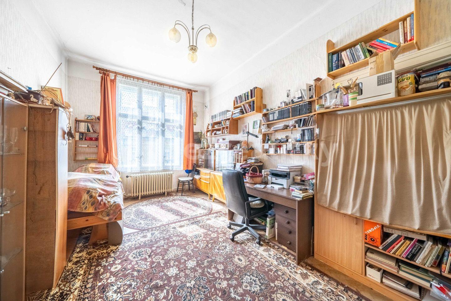 3 bedroom flat for sale, 99 m², Zvonařova, Prague, Prague