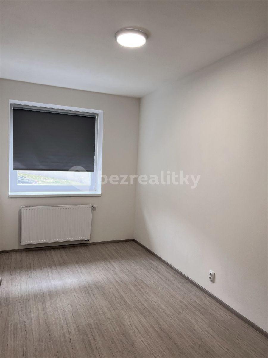 3 bedroom with open-plan kitchen flat to rent, 92 m², Chvalovka, Brno, Jihomoravský Region