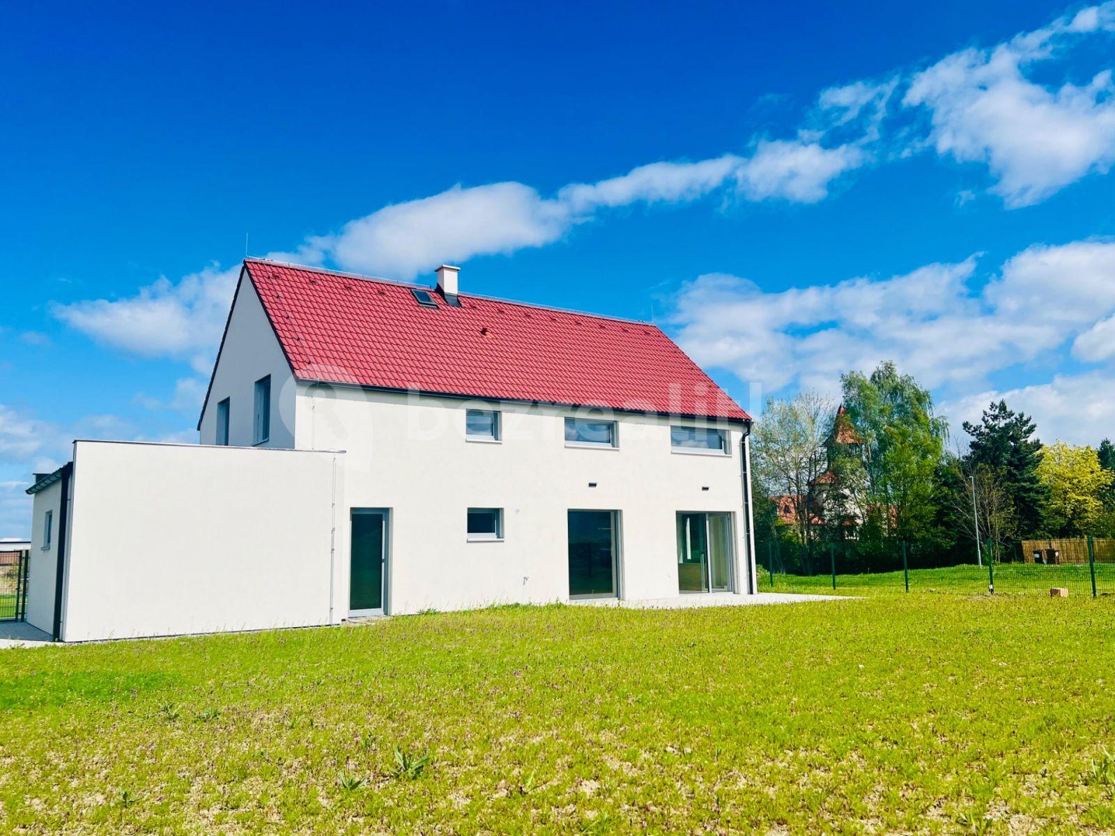 house to rent, 180 m², U Hřiště, Červený Újezd, Středočeský Region