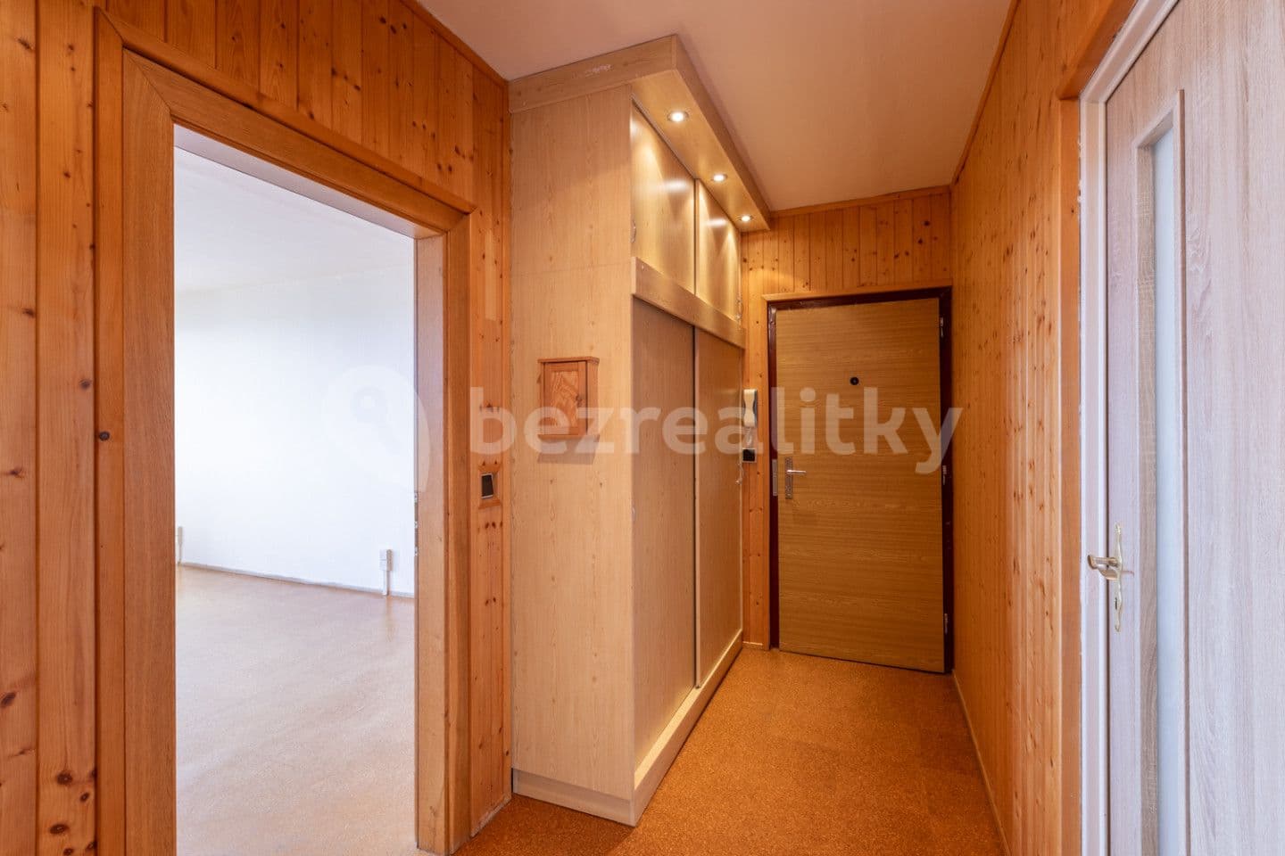 4 bedroom flat for sale, 97 m², Fojtíkova, Rakovník, Středočeský Region
