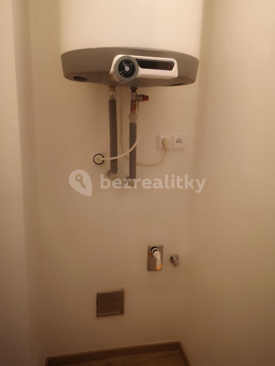 4 bedroom flat to rent, 69 m², Danielova, Prague, Prague 4 bedroom flat to rent, 69 m², Danielova, Prague, Prague