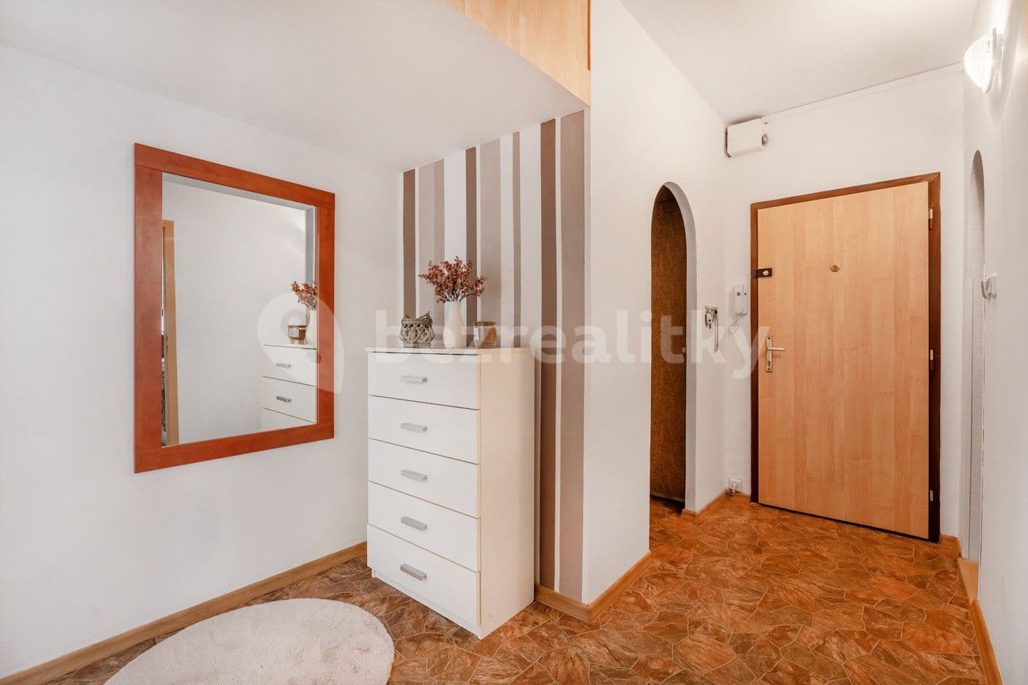 2 bedroom flat for sale, 53 m², Hluboká, Ústí nad Labem, Ústecký Region