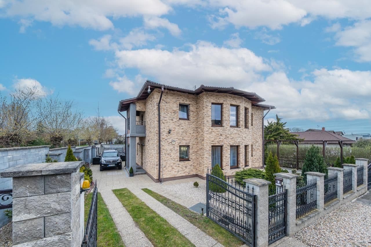 house for sale, 172 m², Pod Hájem, Přezletice, Středočeský Region house for sale, 172 m², Pod Hájem, Přezletice, Středočeský Region