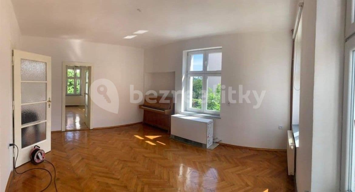 3 bedroom flat to rent, 120 m², Na Čihadle, Prague, Prague