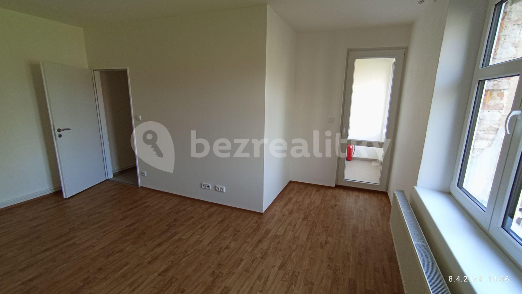 1 bedroom with open-plan kitchen flat to rent, 76 m², Školní, Kutná Hora, Středočeský Region