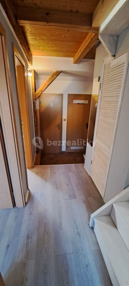 1 bedroom with open-plan kitchen flat to rent, 68 m², Vrchlického, Kralupy nad Vltavou, Středočeský Region