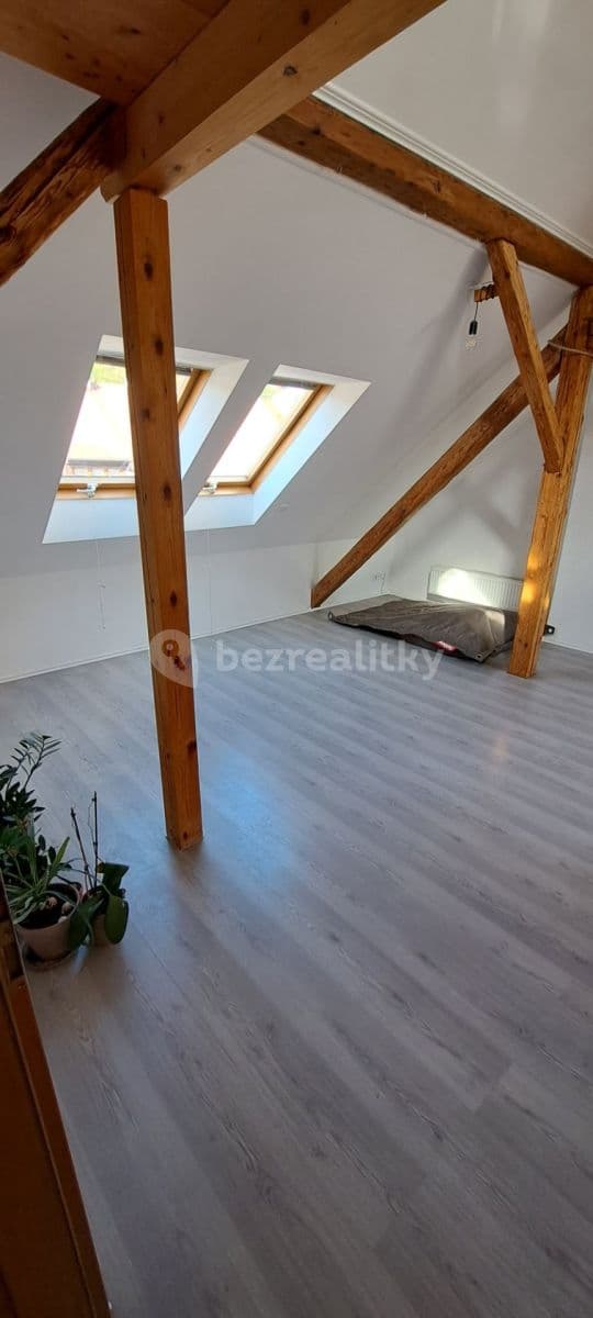 1 bedroom with open-plan kitchen flat to rent, 68 m², Vrchlického, Kralupy nad Vltavou, Středočeský Region