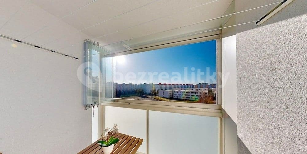 1 bedroom with open-plan kitchen flat to rent, 45 m², Bryksova, Prague, Prague