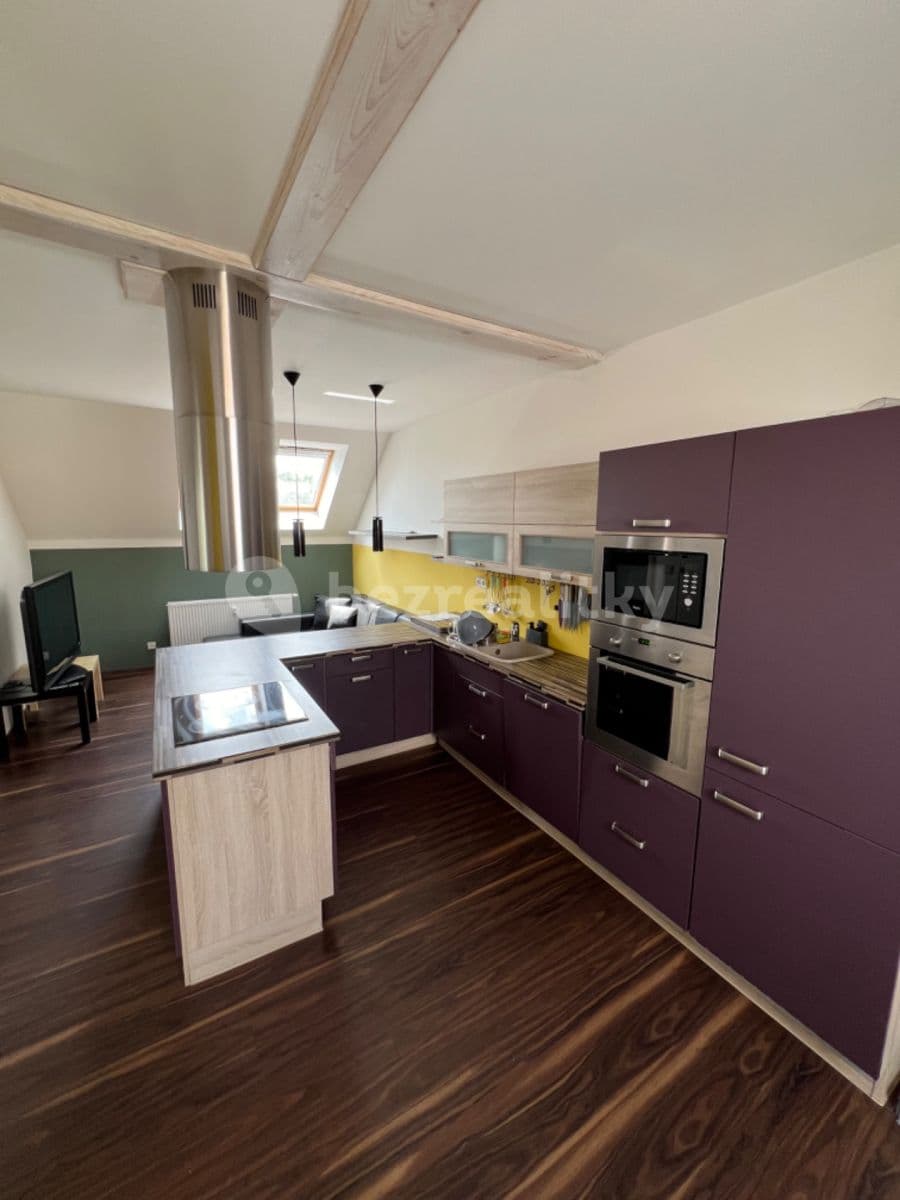 2 bedroom with open-plan kitchen flat to rent, 61 m², Jakubská náves, Tachlovice, Středočeský Region 2 bedroom with open-plan kitchen flat to rent, 61 m², Jakubská náves, Tachlovice, Středočeský Region