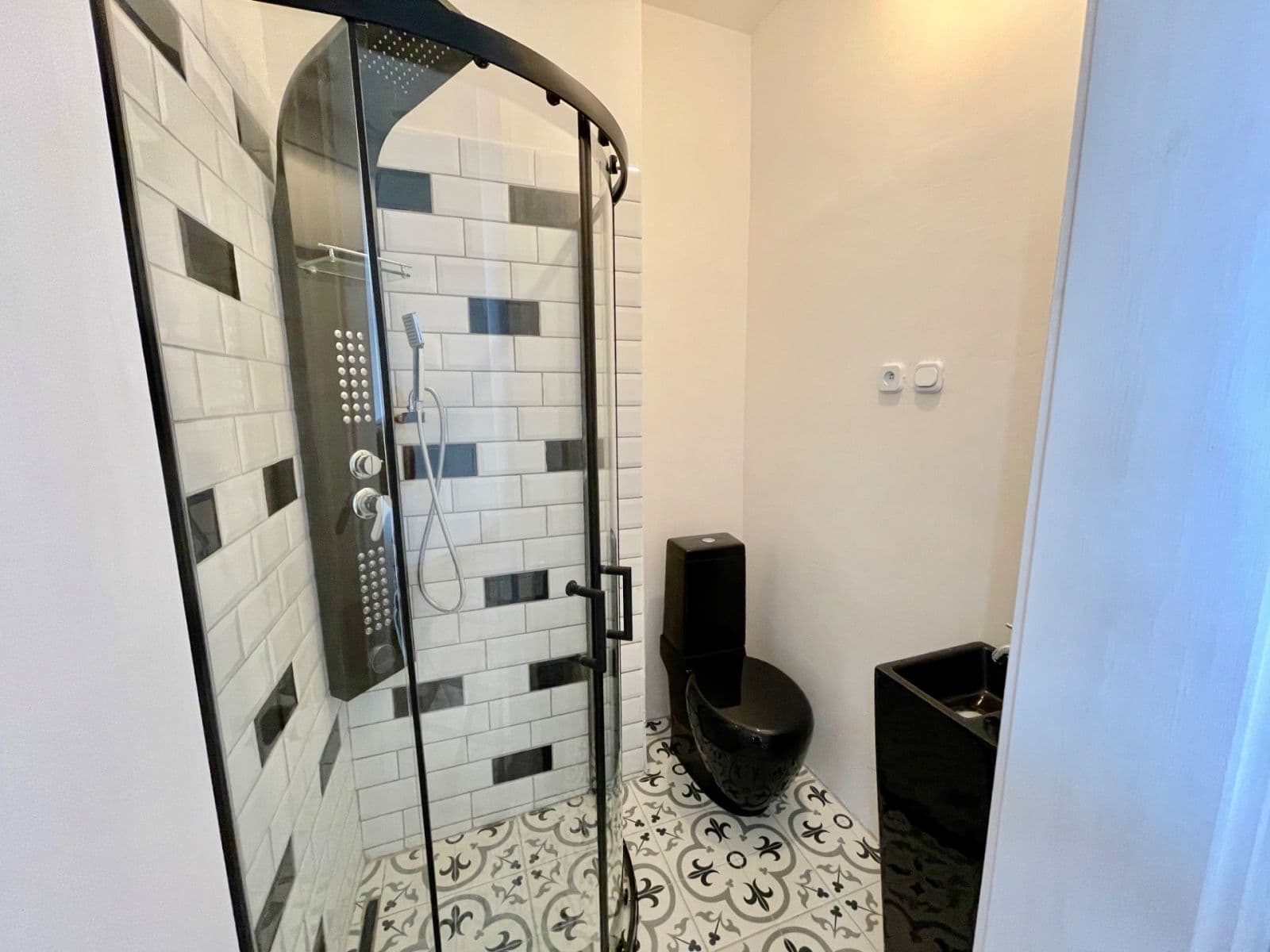 3 bedroom flat for sale, 92 m², Holečkova, Prague, Prague 3 bedroom flat for sale, 92 m², Holečkova, Prague, Prague