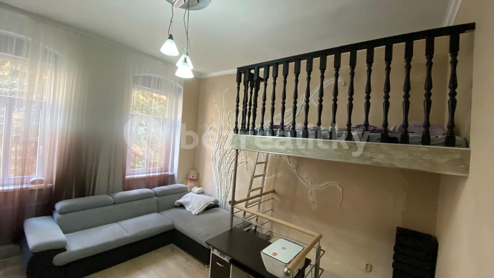 3 bedroom with open-plan kitchen flat for sale, 90 m², Kolmá, Karlovy Vary, Karlovarský Region