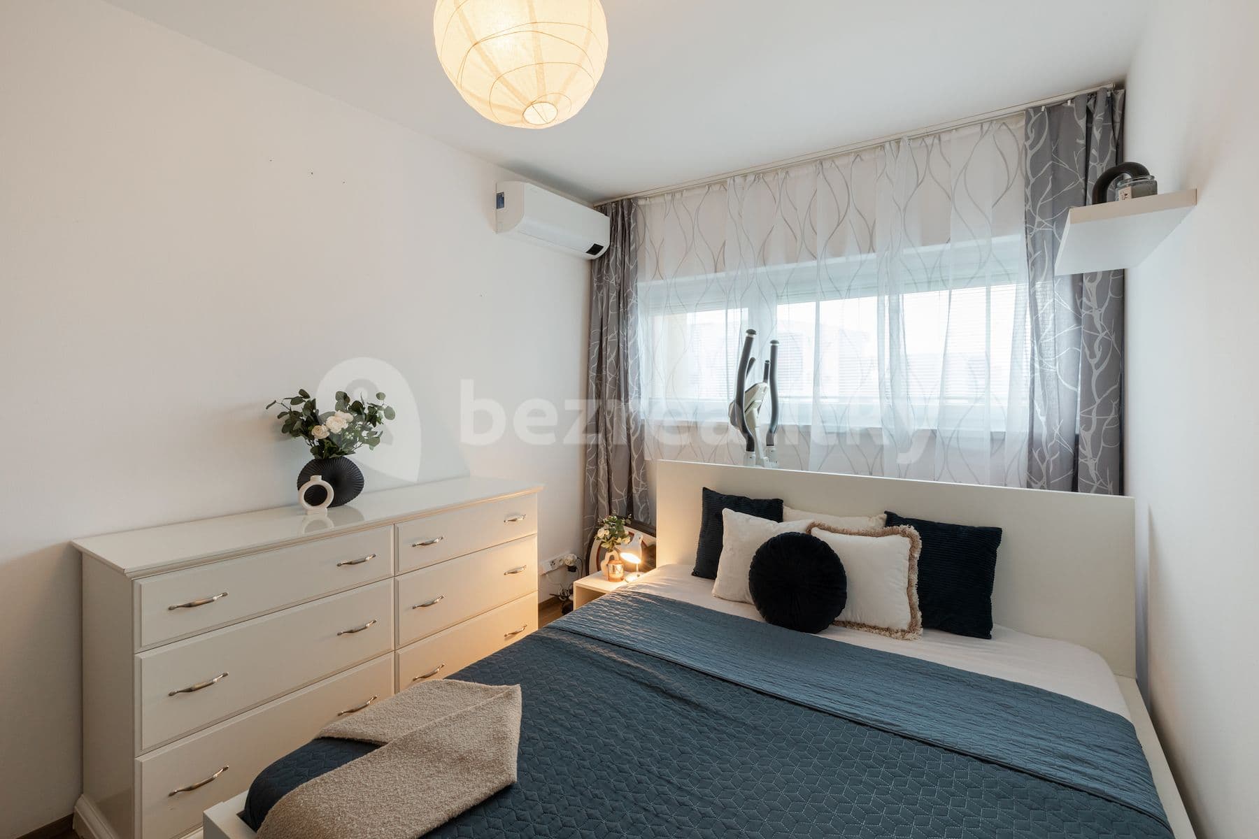 2 bedroom with open-plan kitchen flat for sale, 84 m², Miroslava Hajna, Prague, Prague