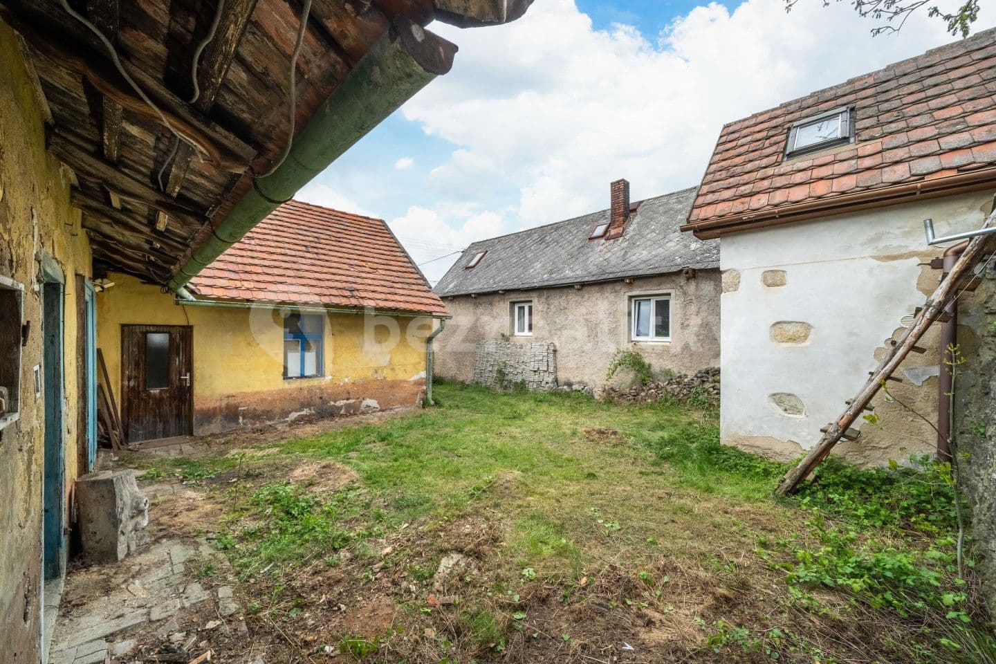 house for sale, 44 m², Mořina, Středočeský Region